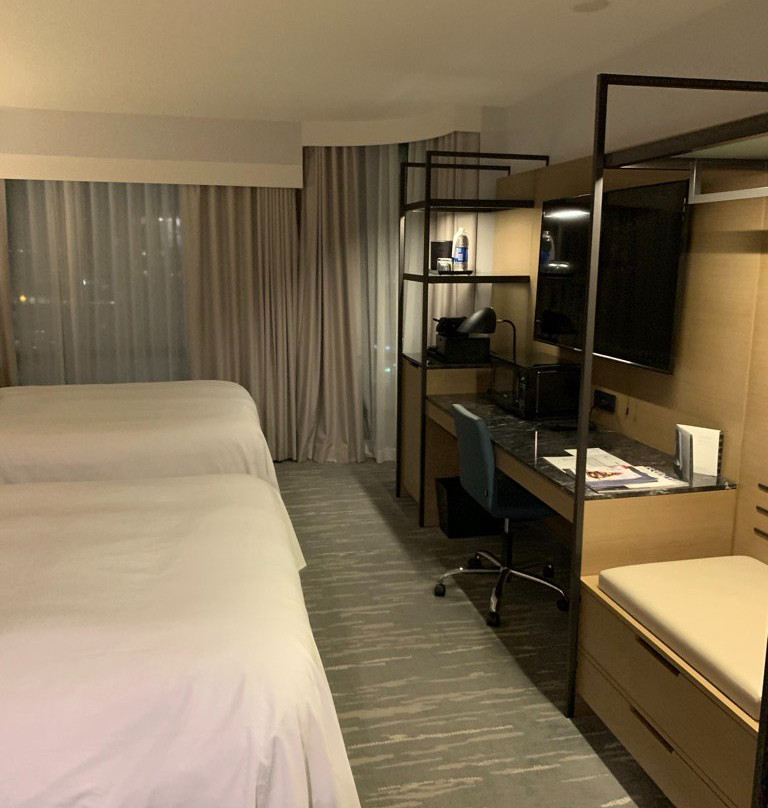 温哥华机场万豪酒店主图