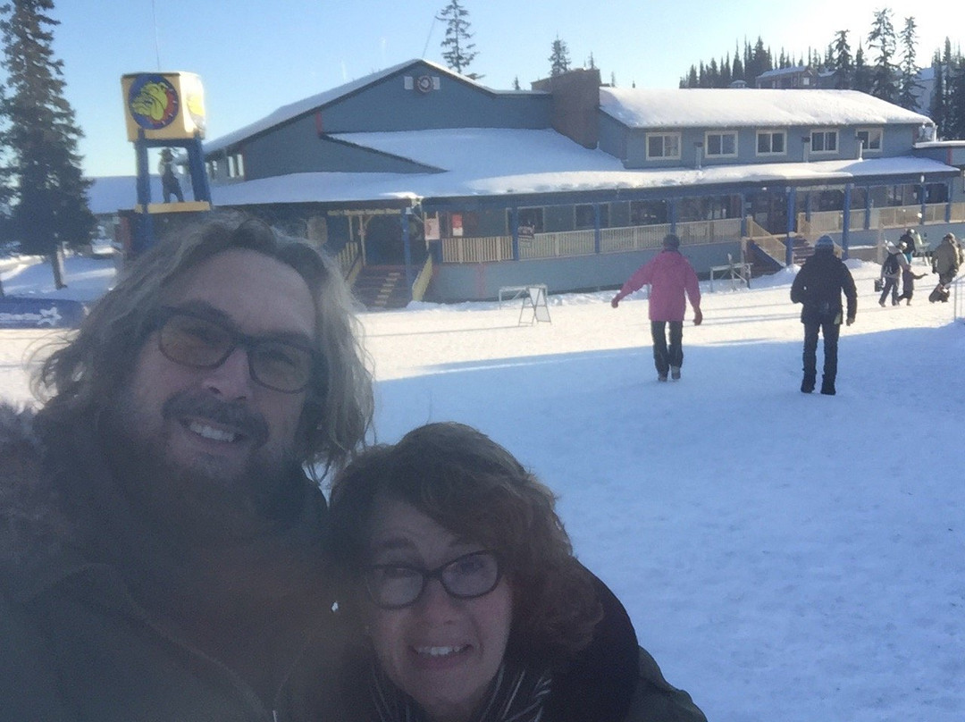 The Bulldog Hotel Silver Star主图