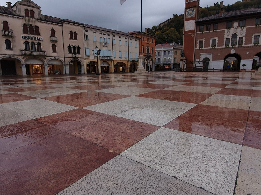Piazza Degli Scacchi景点图片