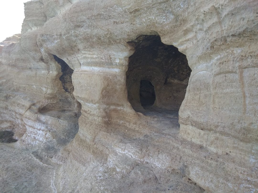 Cave of Fourni景点图片