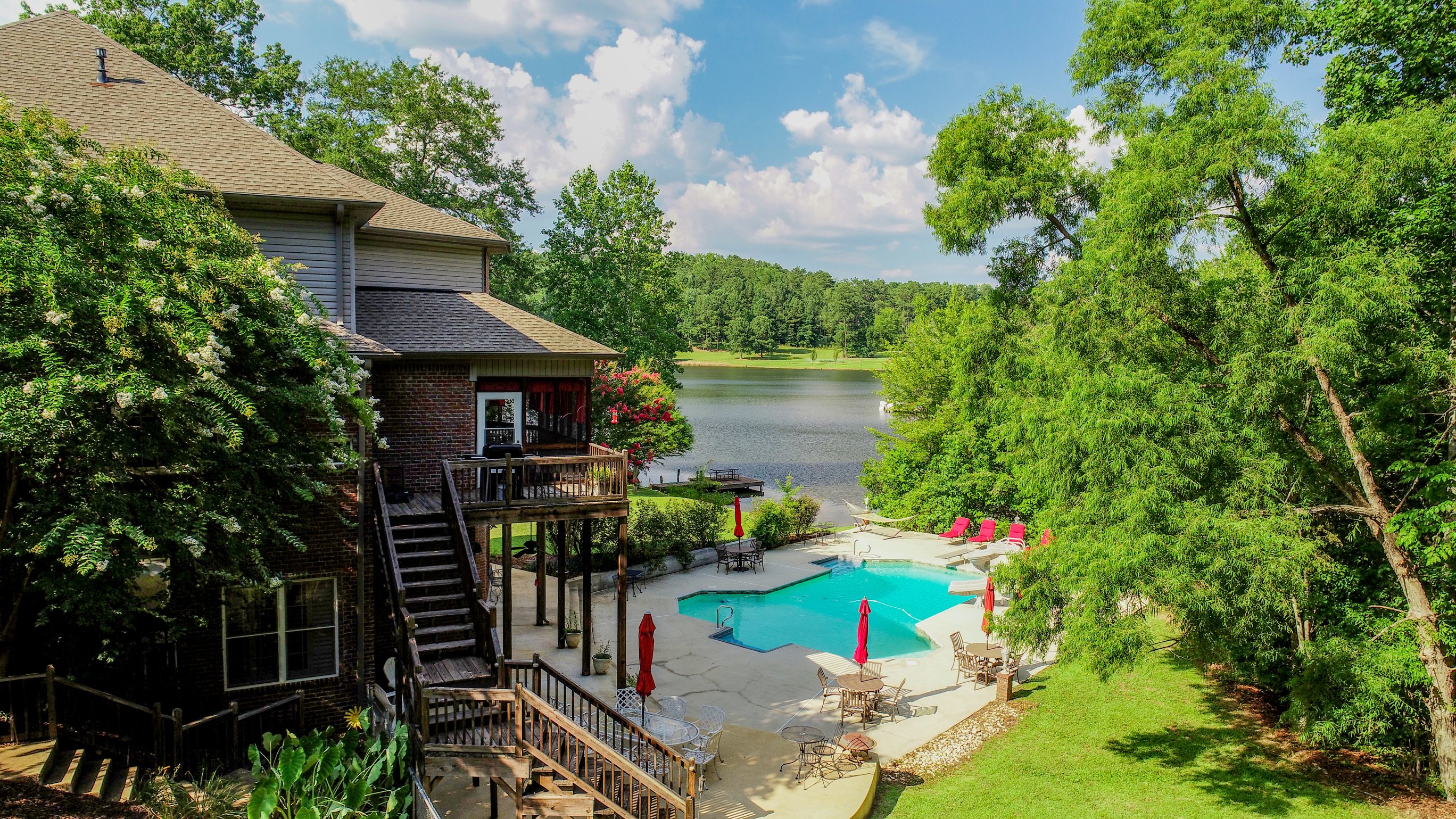 Bama Lakeside Retreat-官方