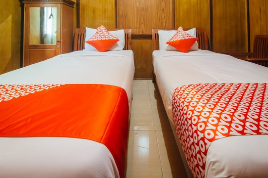 OYO 1300 Crecia Guest House主图