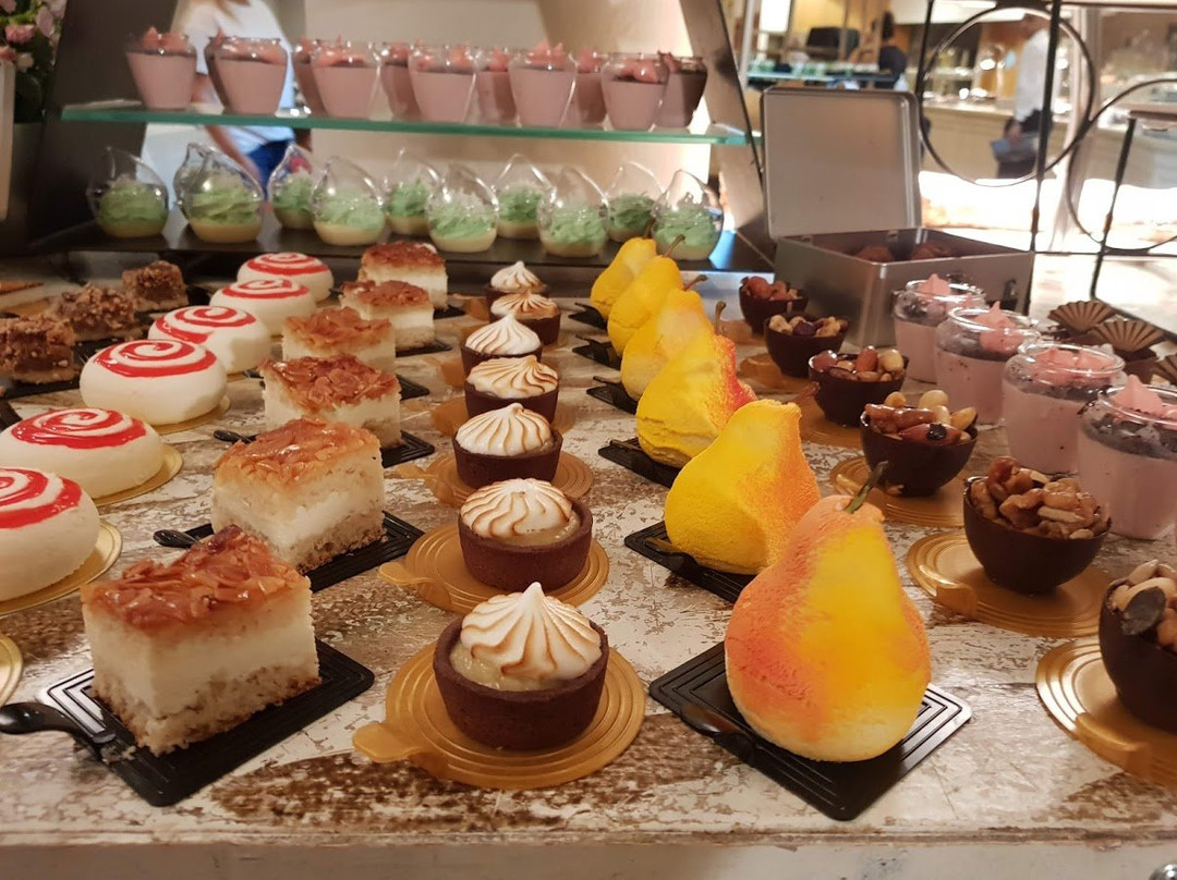 丹尼尔荷兹利亚酒店主图