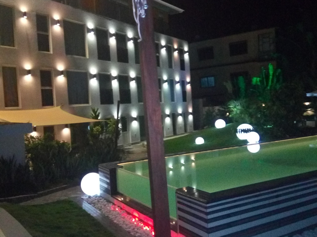 Red Mango Hotel and Apartments主图