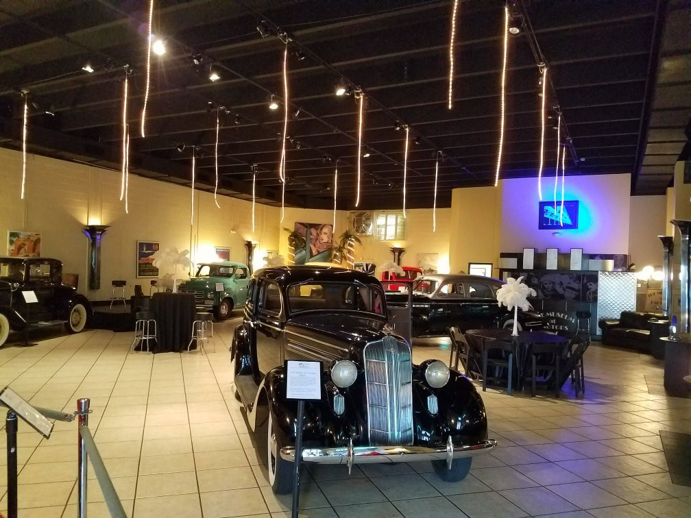 Ragtops Automobile Museum景点图片
