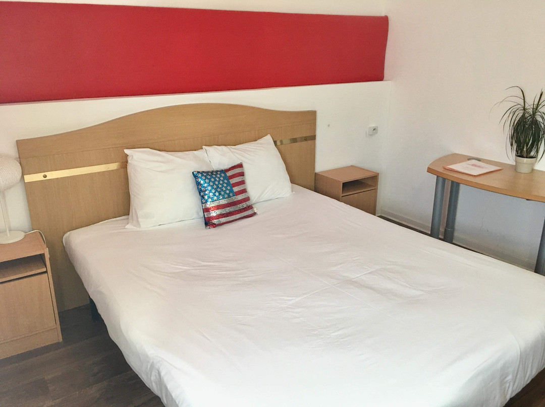 Leon Mauris Appart & Hotel主图