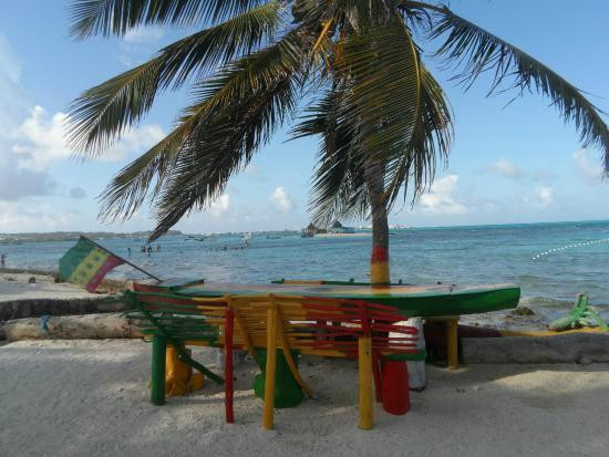 El Cove旅游景点-BIG MAMA Original Reggae Bar