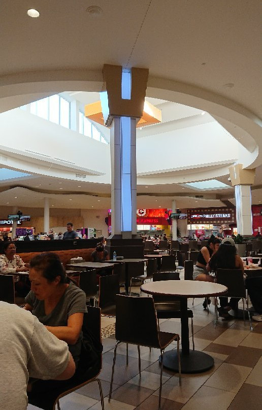 The Shops At Mission Viejo-米逊维耶荷必去景点