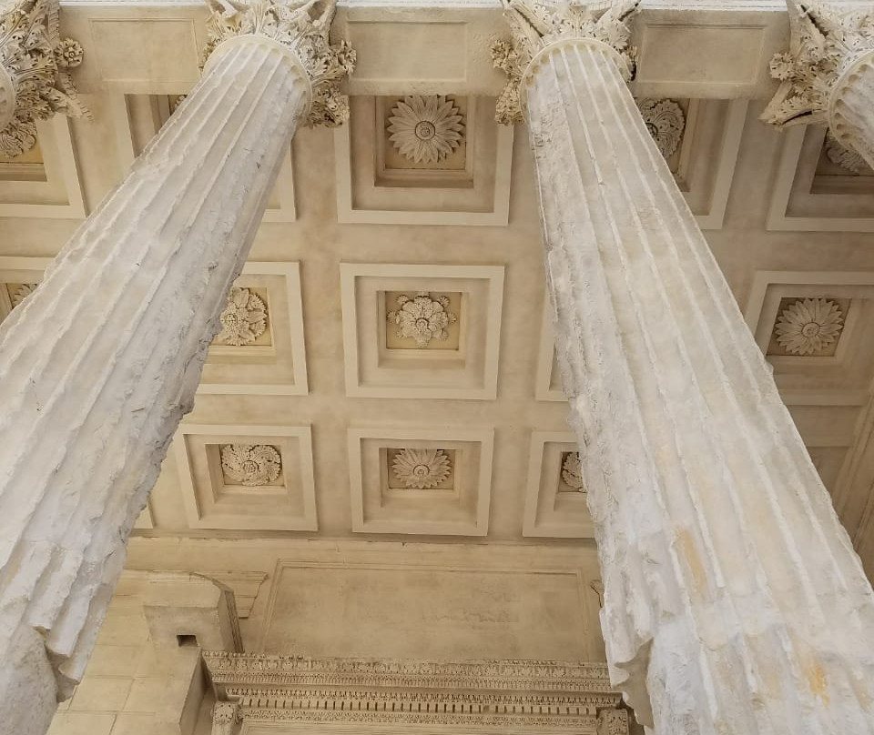 La Maison Carrée Nîmes-尼姆必去景点