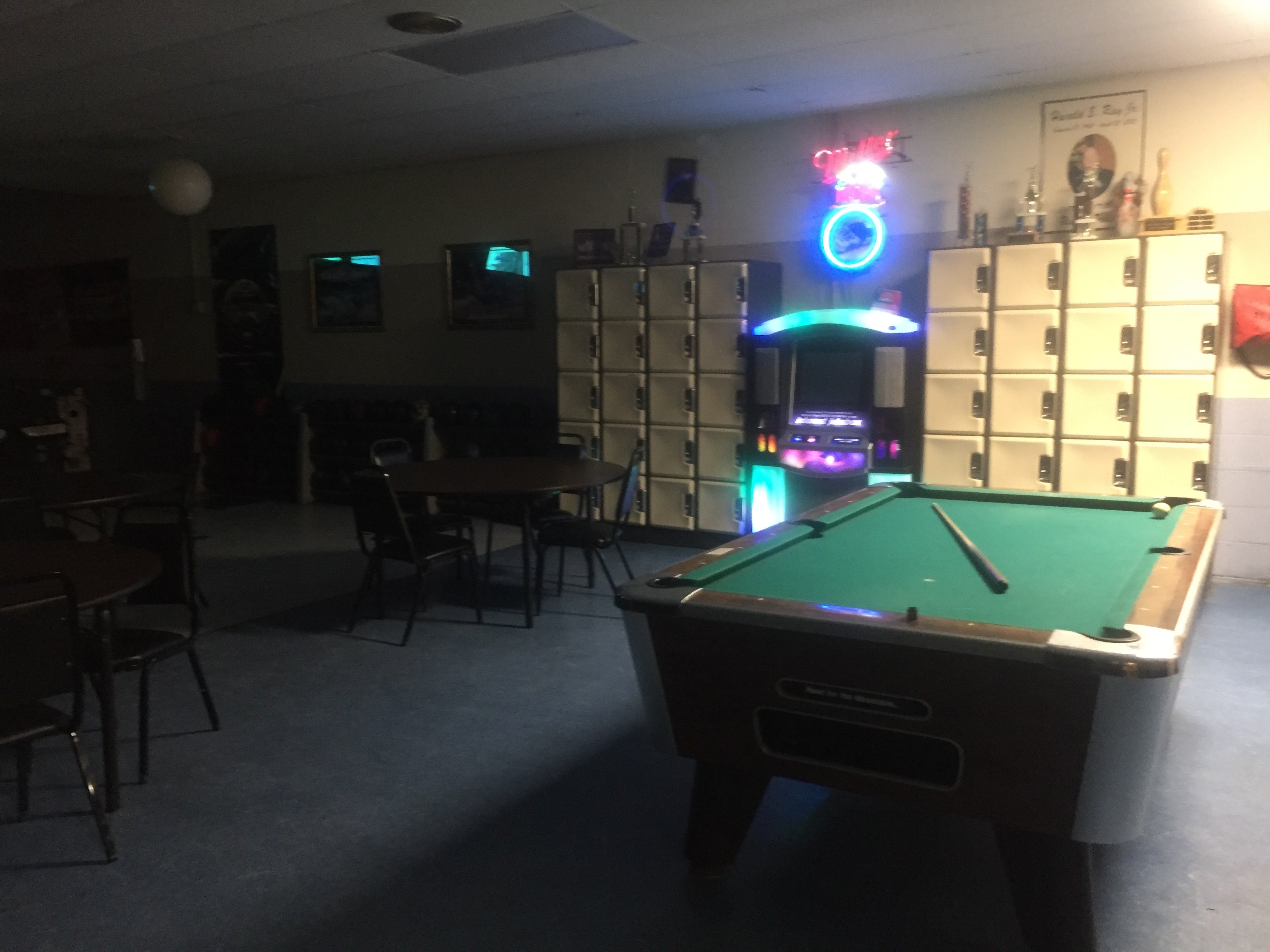Konteka Black Bear Motel-家庭/游戏区