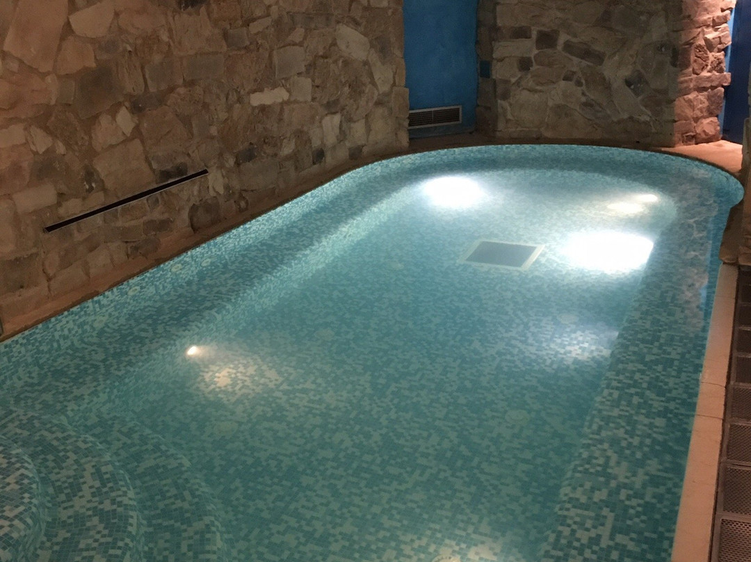 格兰德别墅酒店主图