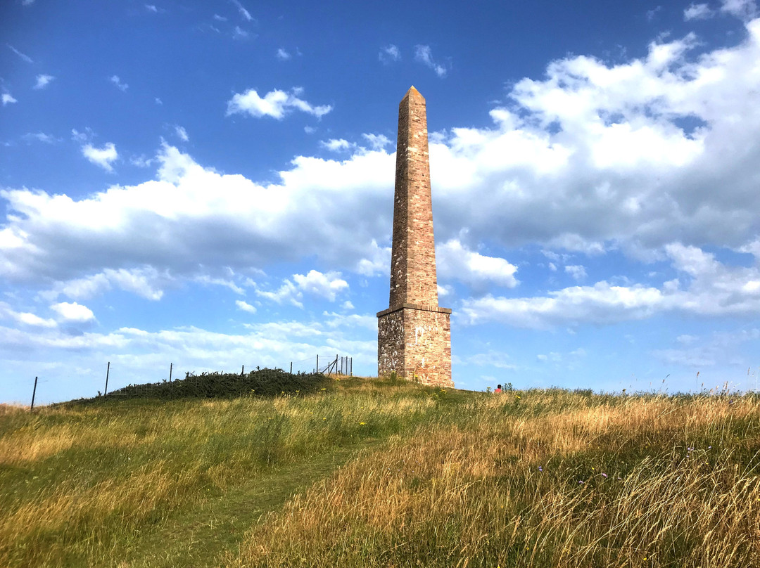 Bryn Pydew Monument景点图片