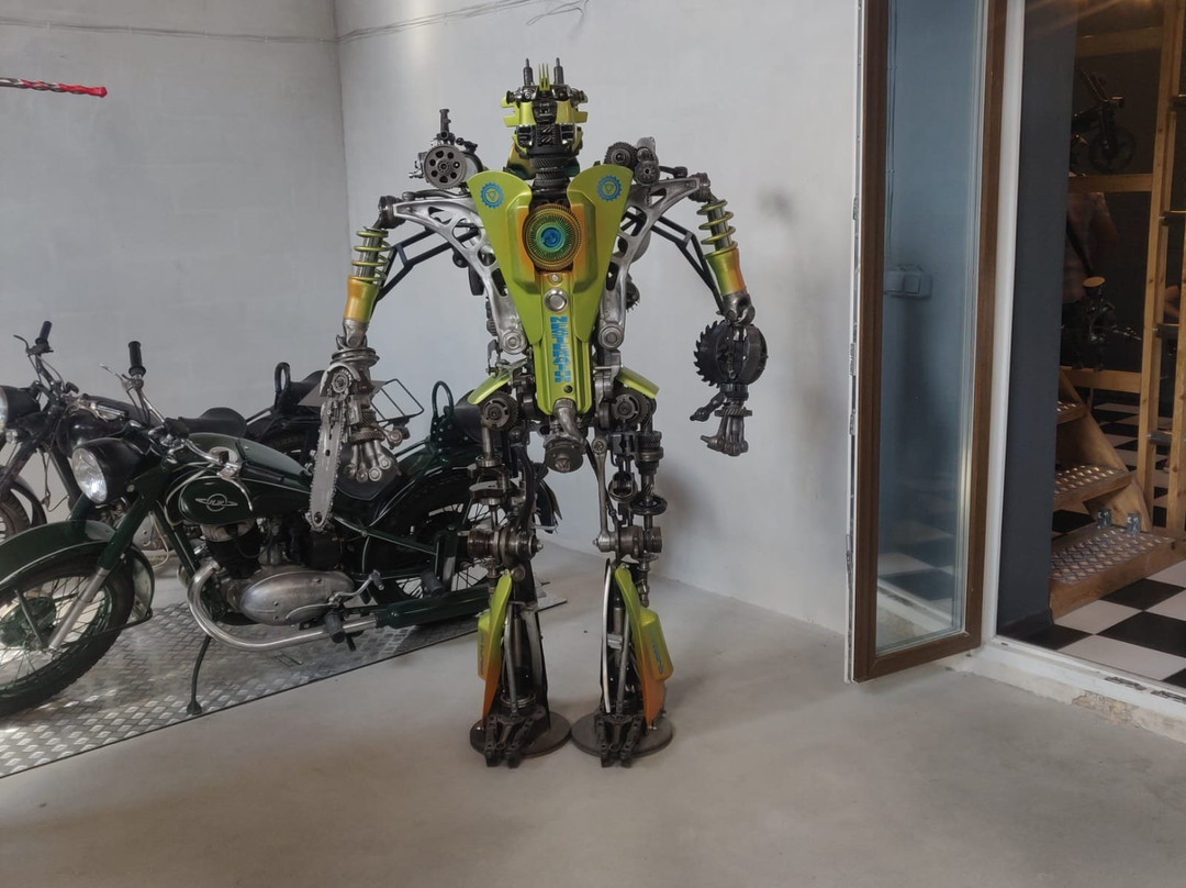 Nester Custom Metal Art Gallery Preili-Preili必去景点