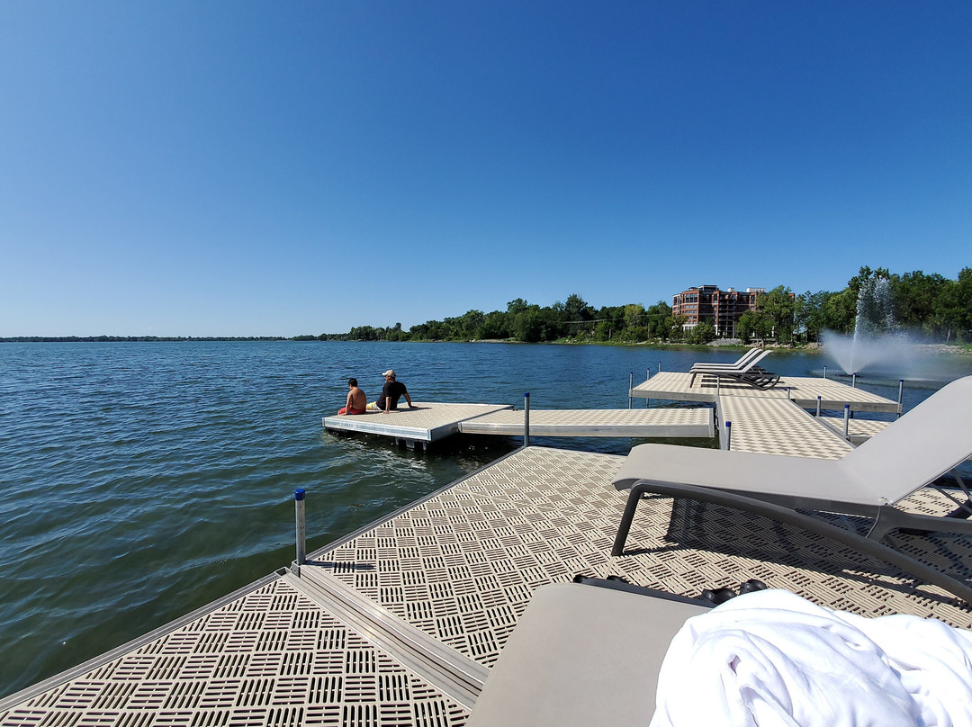 Château Vaudreuil主图