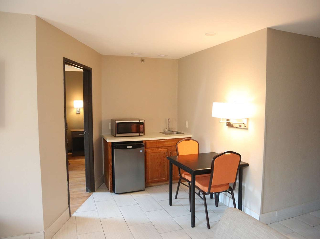 Super 8 By Wyndham Portsmouth主图