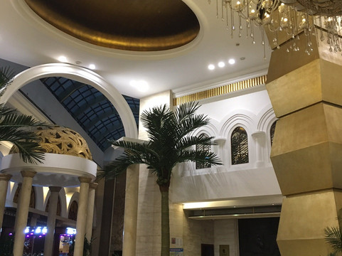 皇冠维多利亚国际大酒店主图