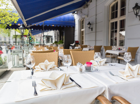 巴塞尔欧拉酒店主图