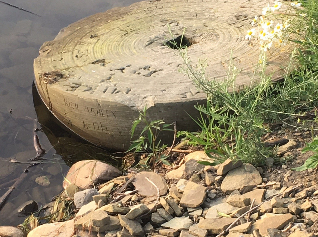 Whalens Grindstone Shores