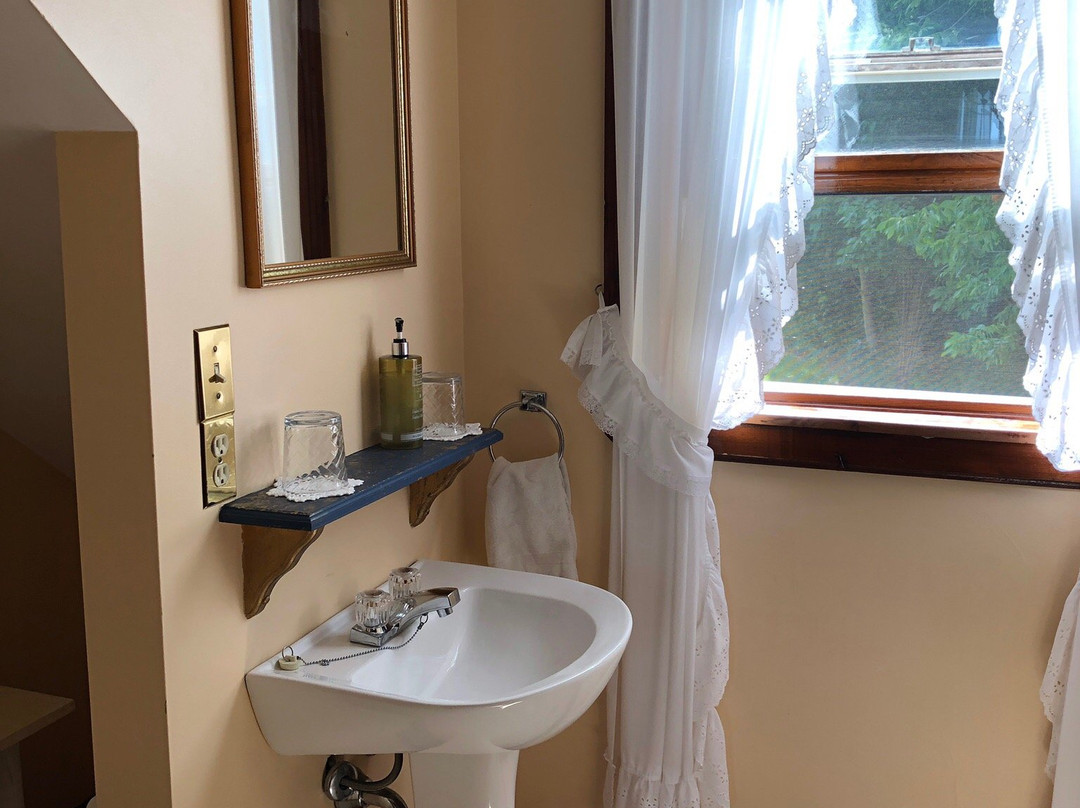 Ocean Hillside Bed And Breakfast主图