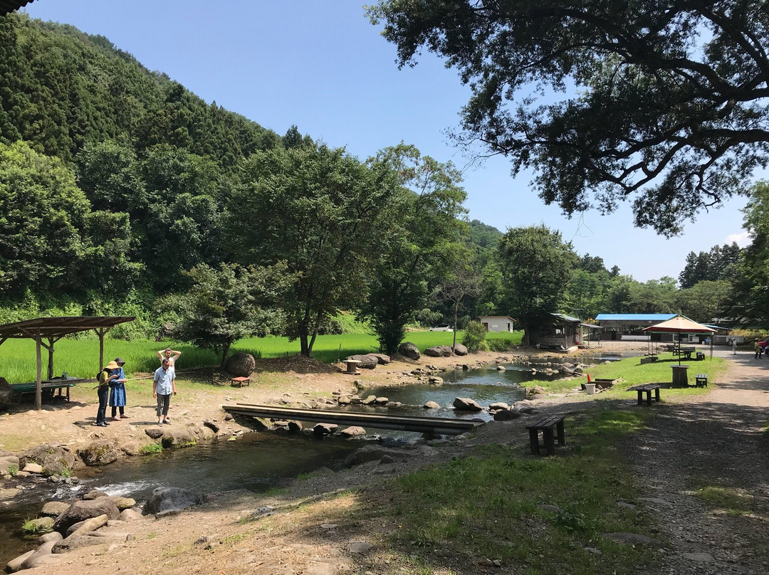 Hotchi Mountain Stream Fishing Center-沼田市必去景点