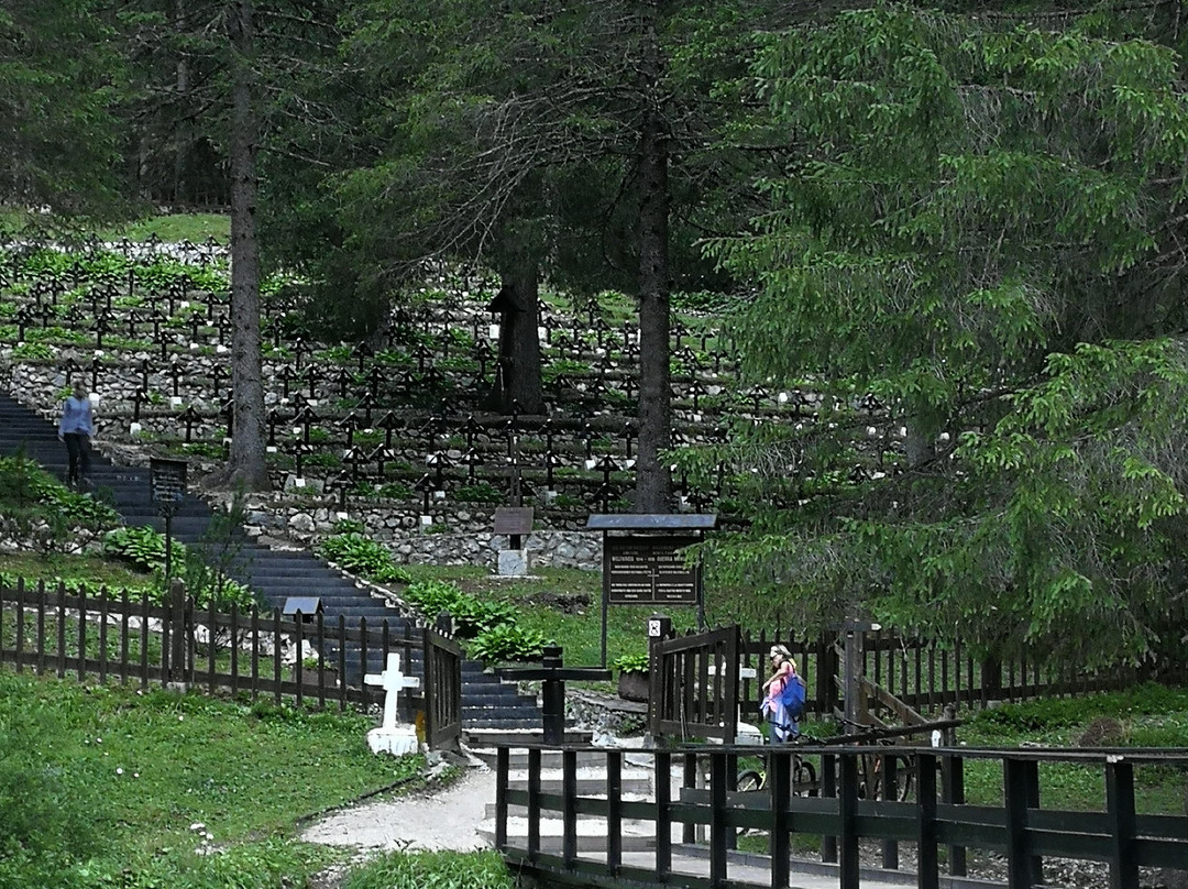 Cimitero Di Guerra Sorgenti景点图片