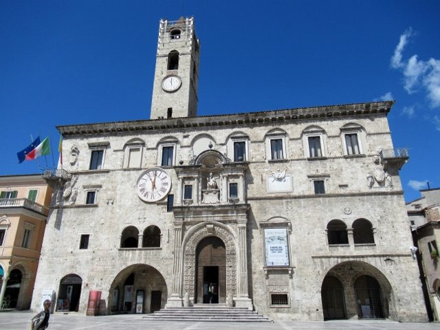 Palazzo dei Capitani del Popolo景点图片