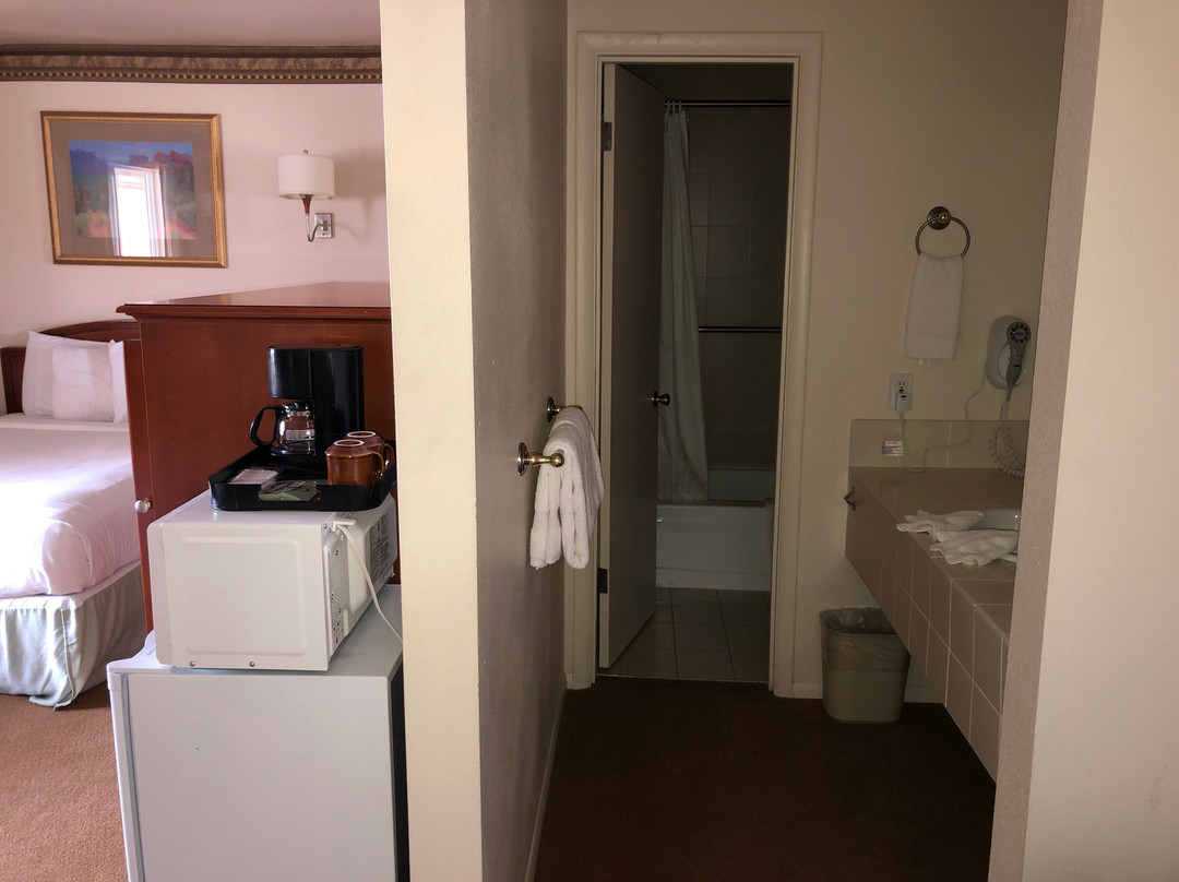 Silver King Inn & Suites主图