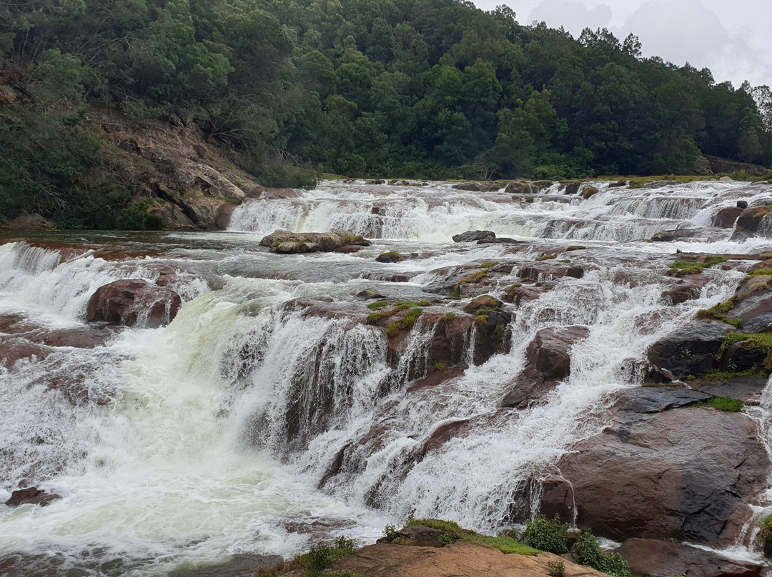 Pykara Falls景点图片