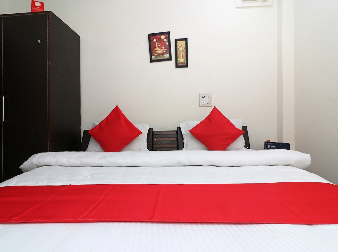 OYO Townhouse 898 Hotel Alpine主图