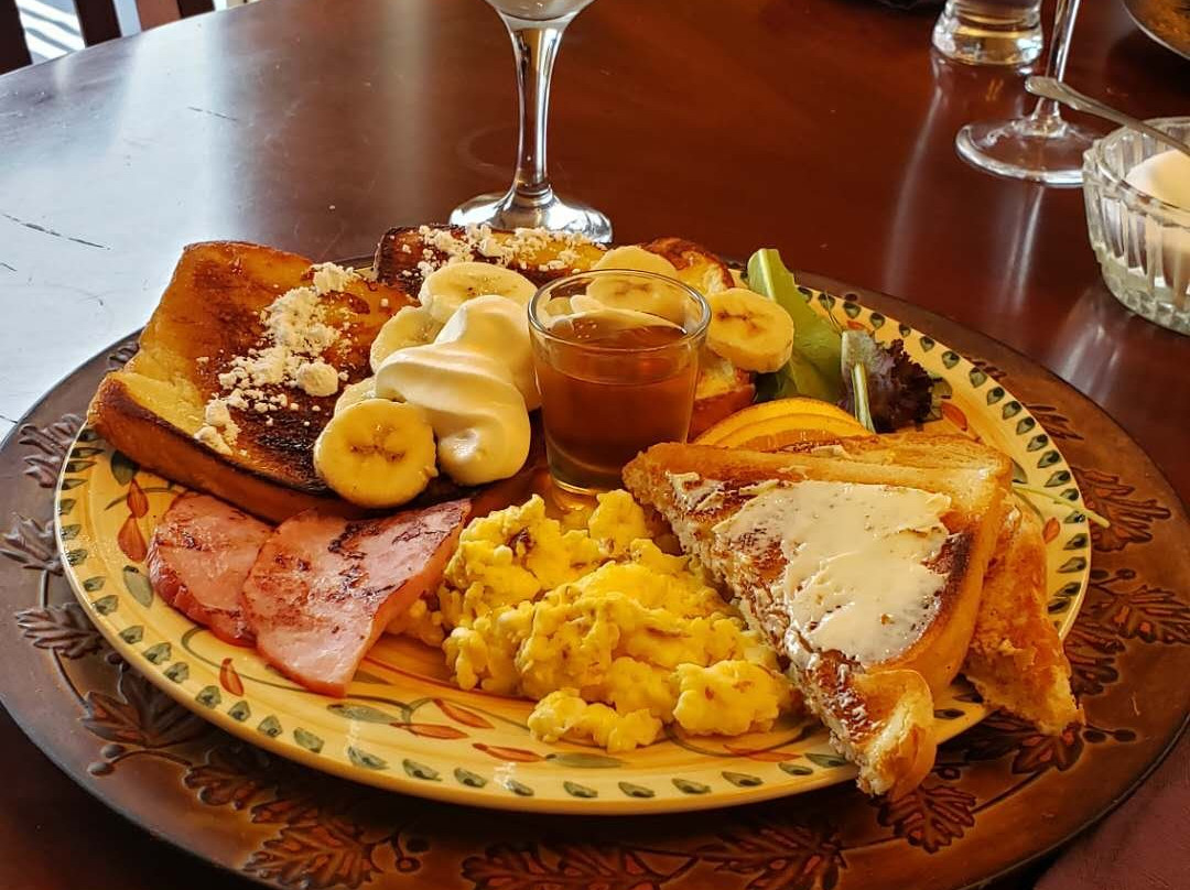 The Glen Huron Inn主图