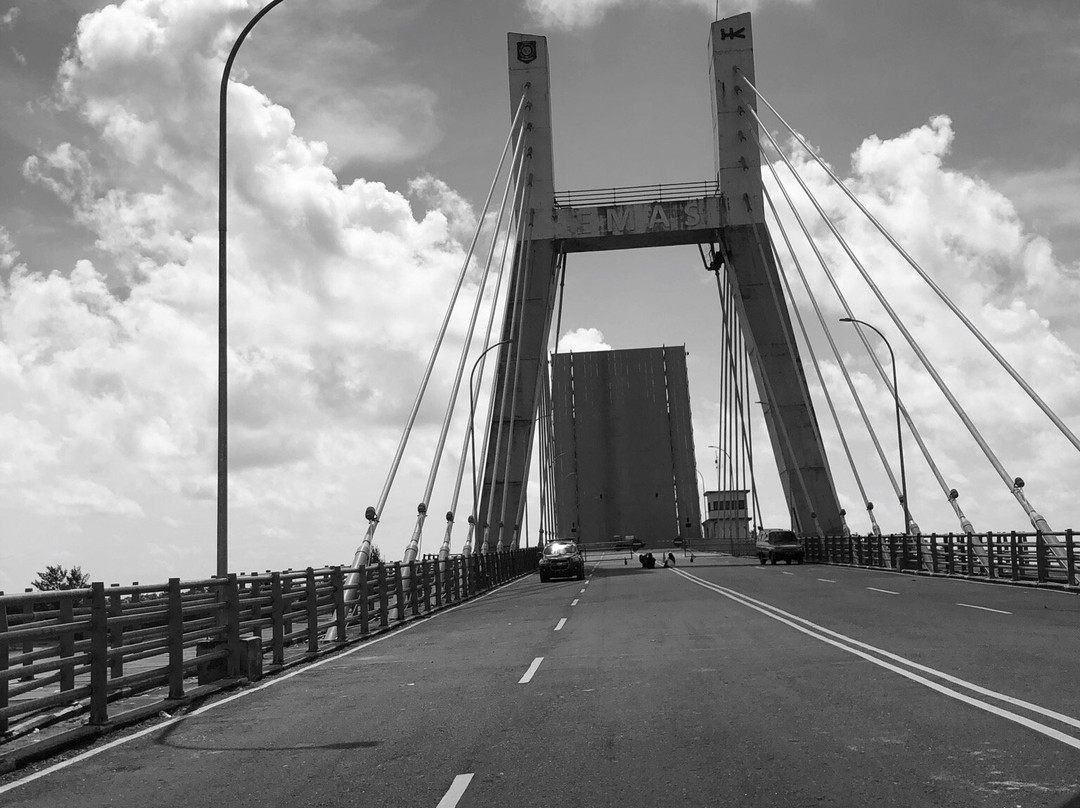 Gold Bridge Pangkal Pinang景点图片