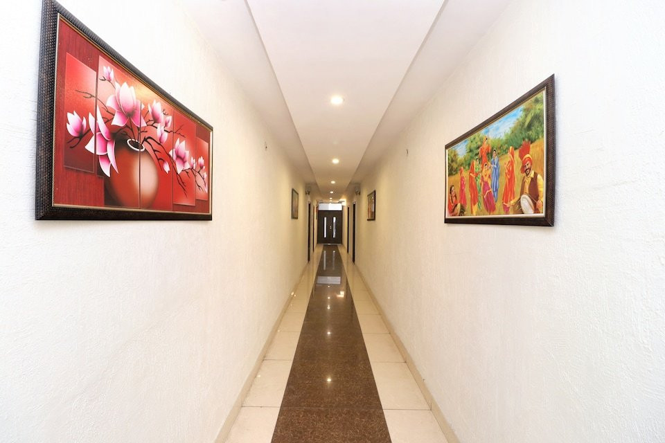 Super Townhouse Haibowal Chowk主图