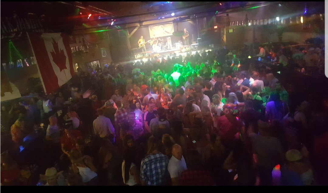 Ralph's Texas Bar & Steak House-梅迪辛哈特必去景点