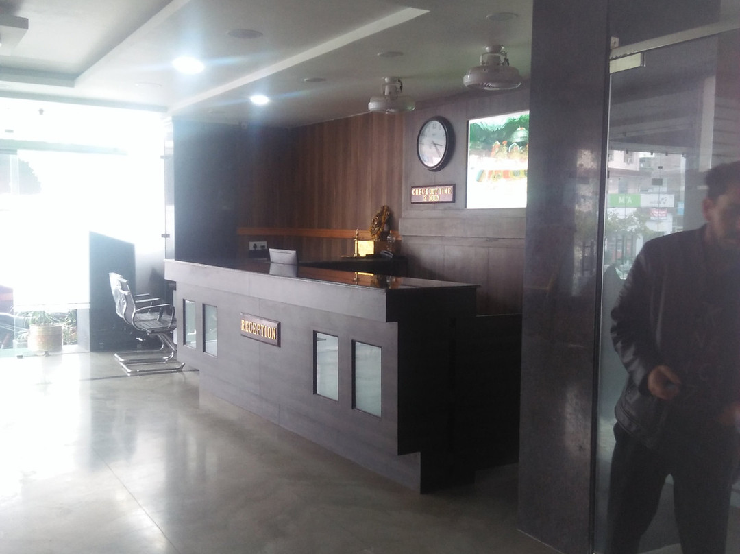 Rajauri酒店住宿-Hotel New Chintpurni