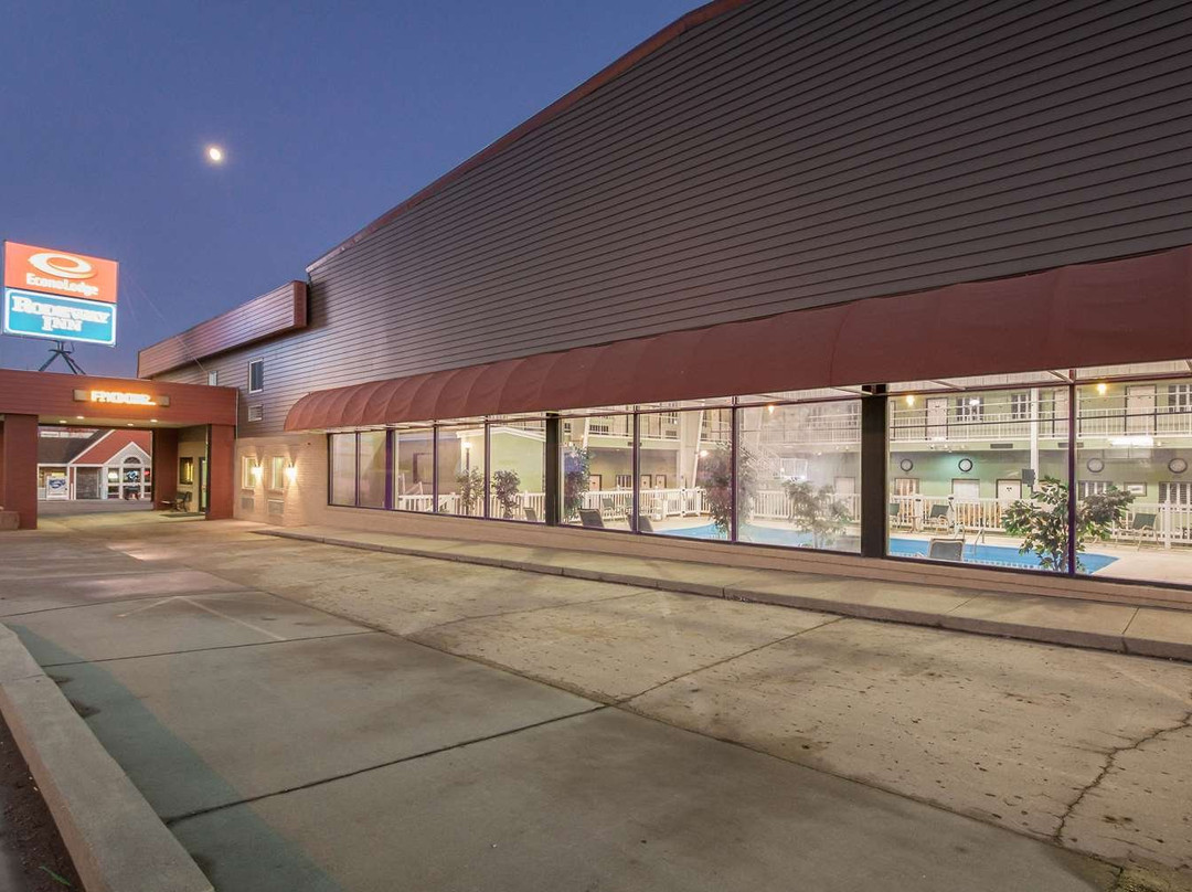 Coratel Inn & Suites By Jasper Mccook主图