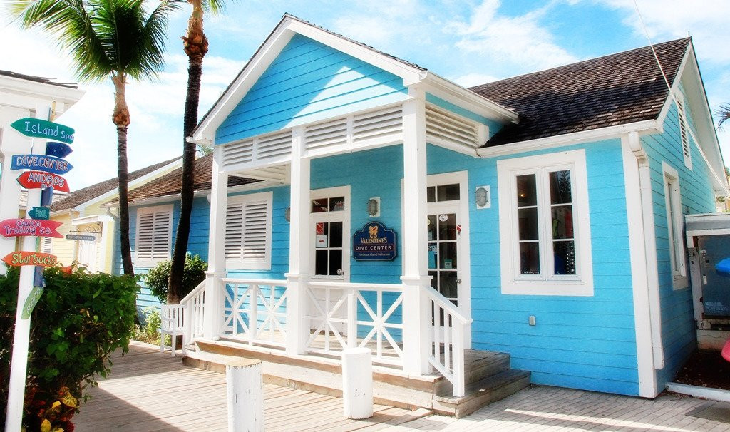 情人节滨海度假村主图