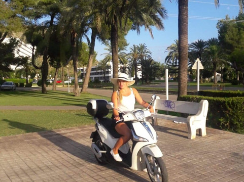 Rent a Car Allcars-阿库迪亚必去景点