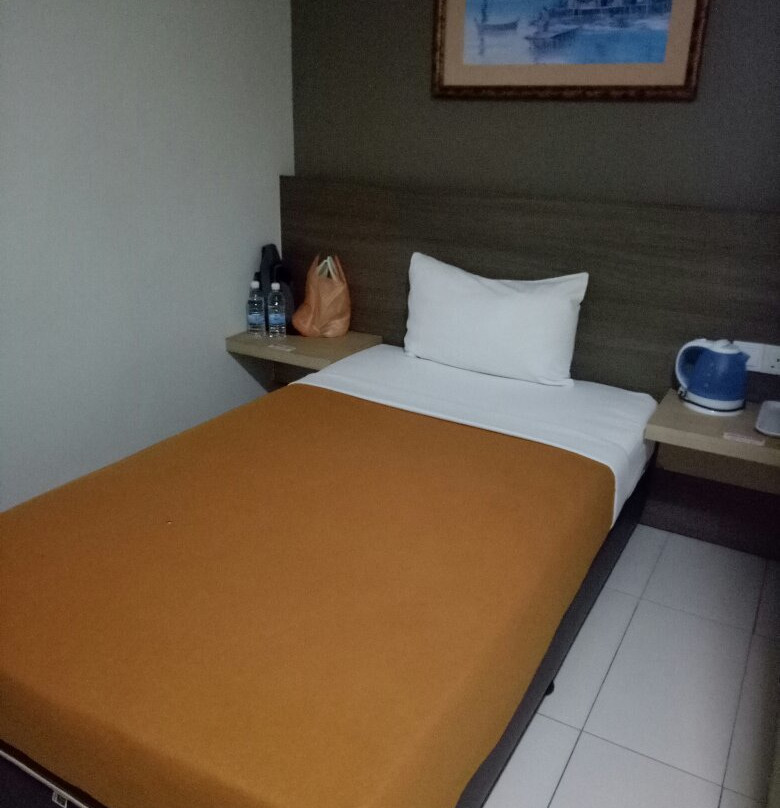 OYO 437 Hotel Suria Malaqa主图