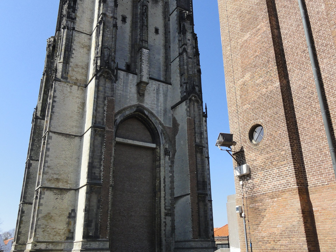 Sint-Lievensmonstertoren-济里克泽必去景点
