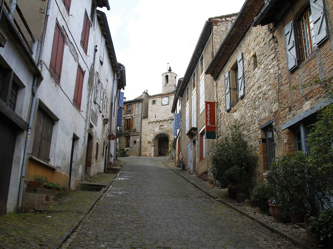 Porte de l'Horloge-谢河畔科尔德必去景点