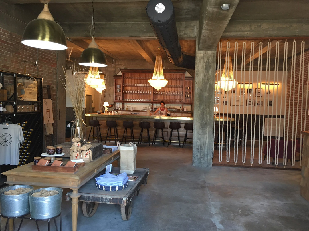 Ironclad Distillery-纽波特纽斯必去景点