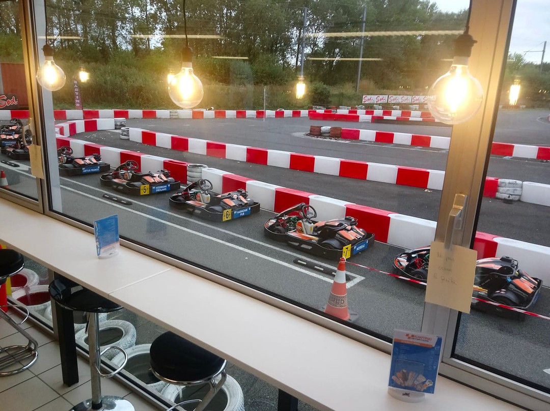 Karting Center Tours景点图片