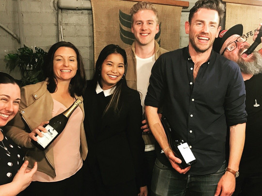 Classes with Glasses-悉尼必去景点