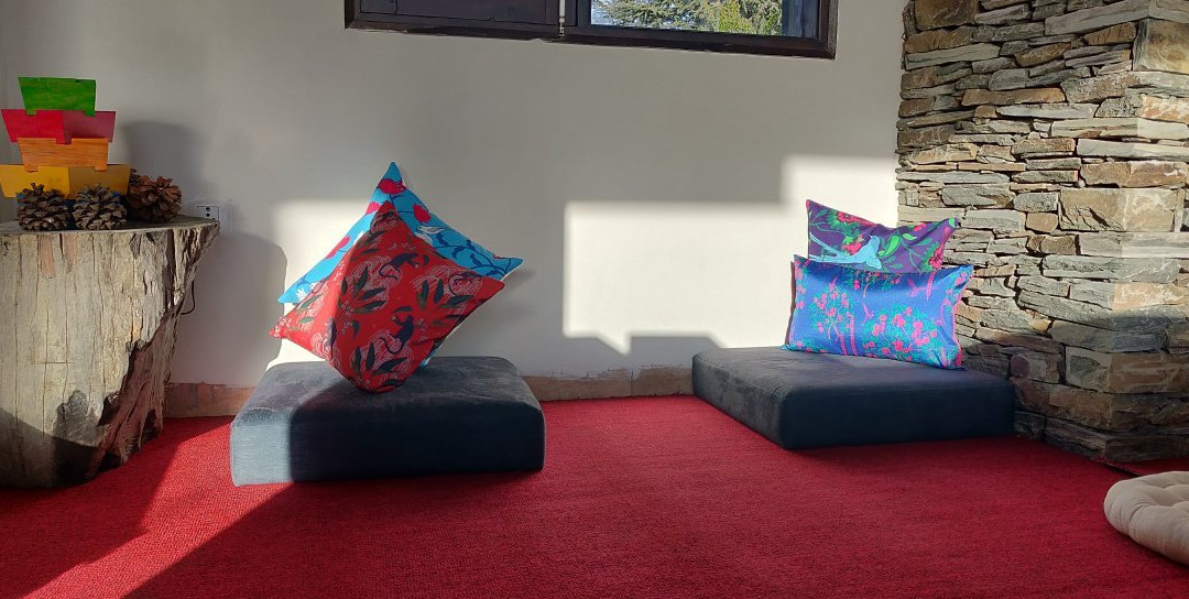 Woodsmoke Retreat主图