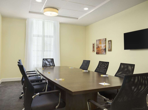 贝尔蒙特戴斯套房酒店主图