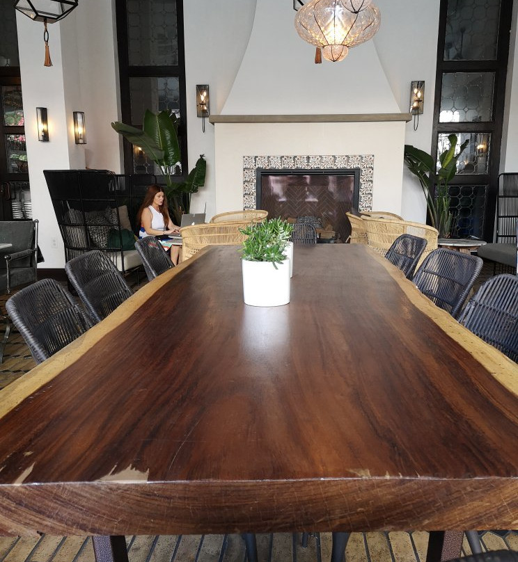 洛杉矶市中心菲格罗亚酒店主图