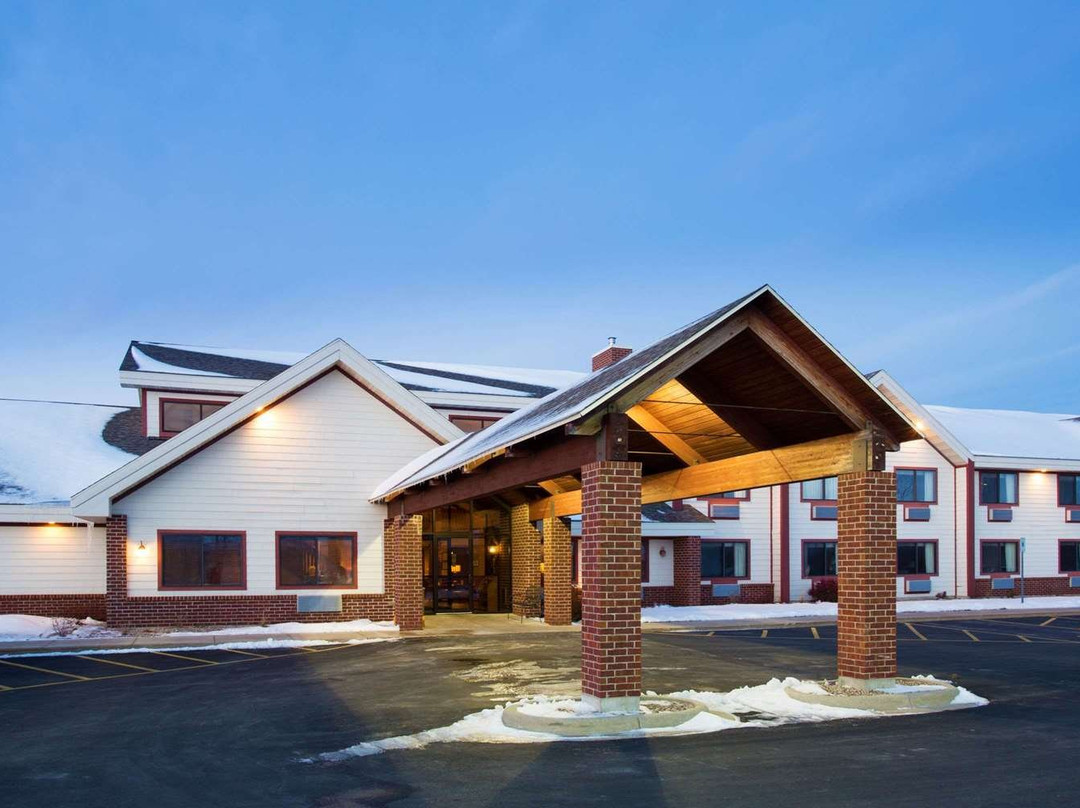 AmericInn by Wyndham New London主图