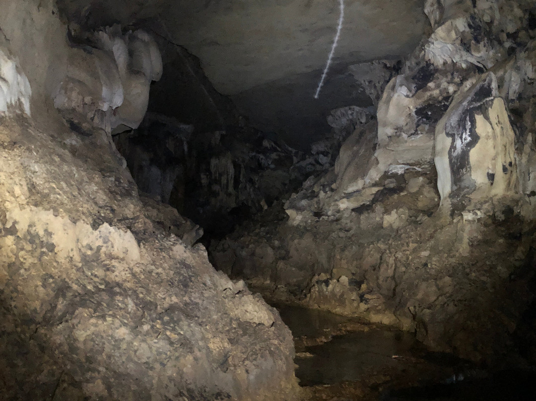 Daliran Cave-吉马拉斯岛必去景点