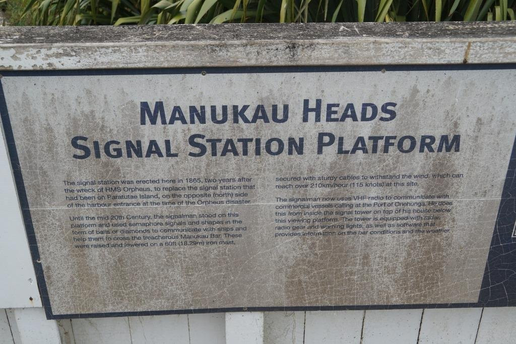 Manukau Heads Lighthouse景点图片