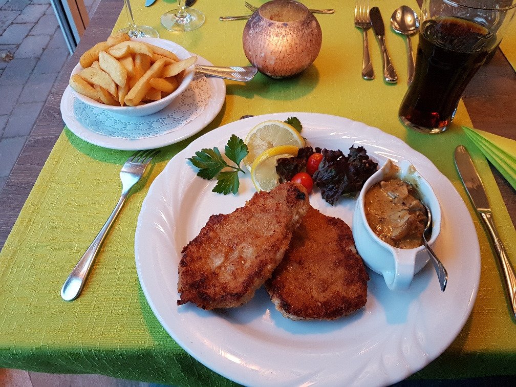 Waldhotel zum Bergsee-餐饮
